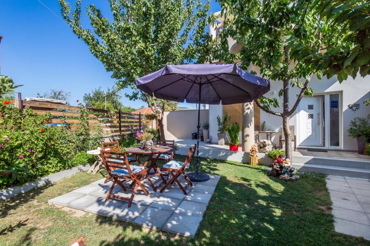 Iria'S Luxury Apartments يميناريا المظهر الخارجي الصورة