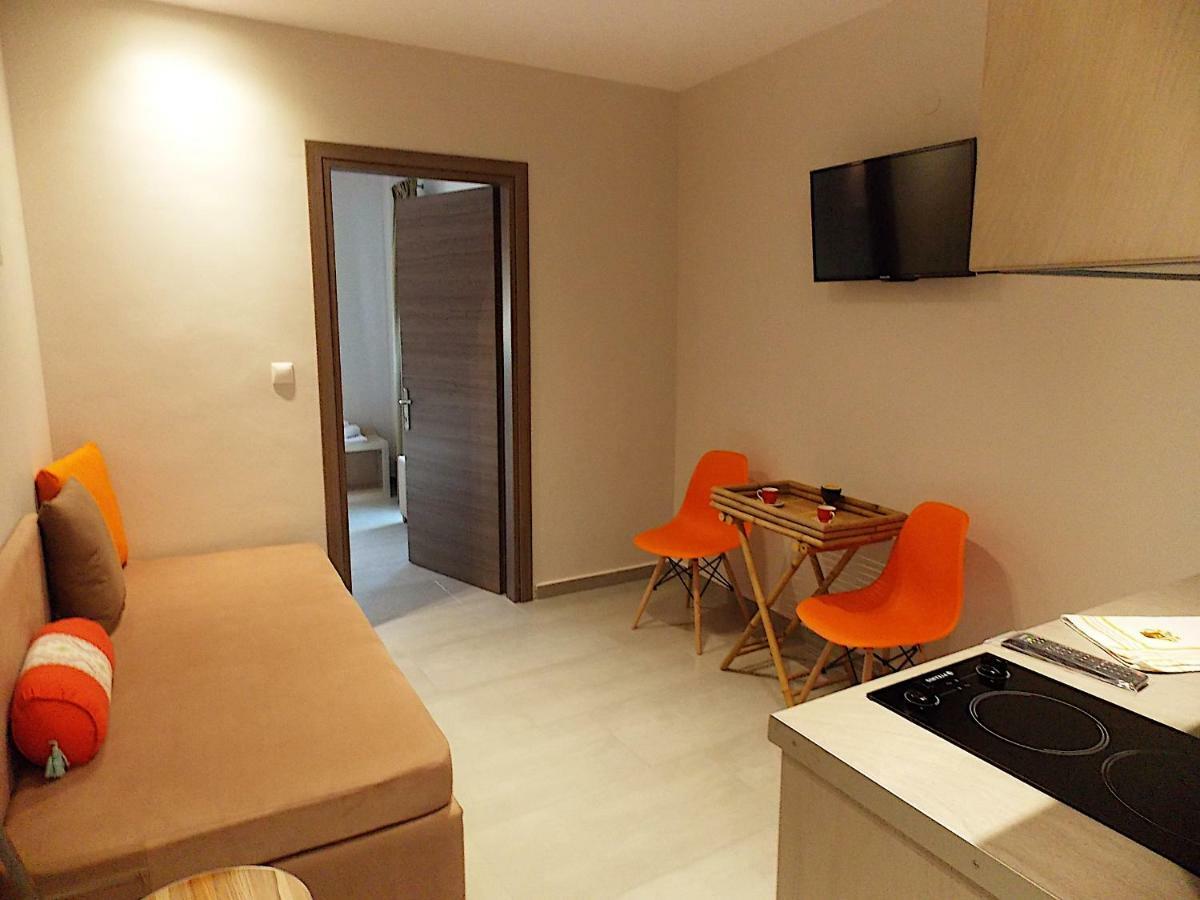 Iria'S Luxury Apartments يميناريا المظهر الخارجي الصورة