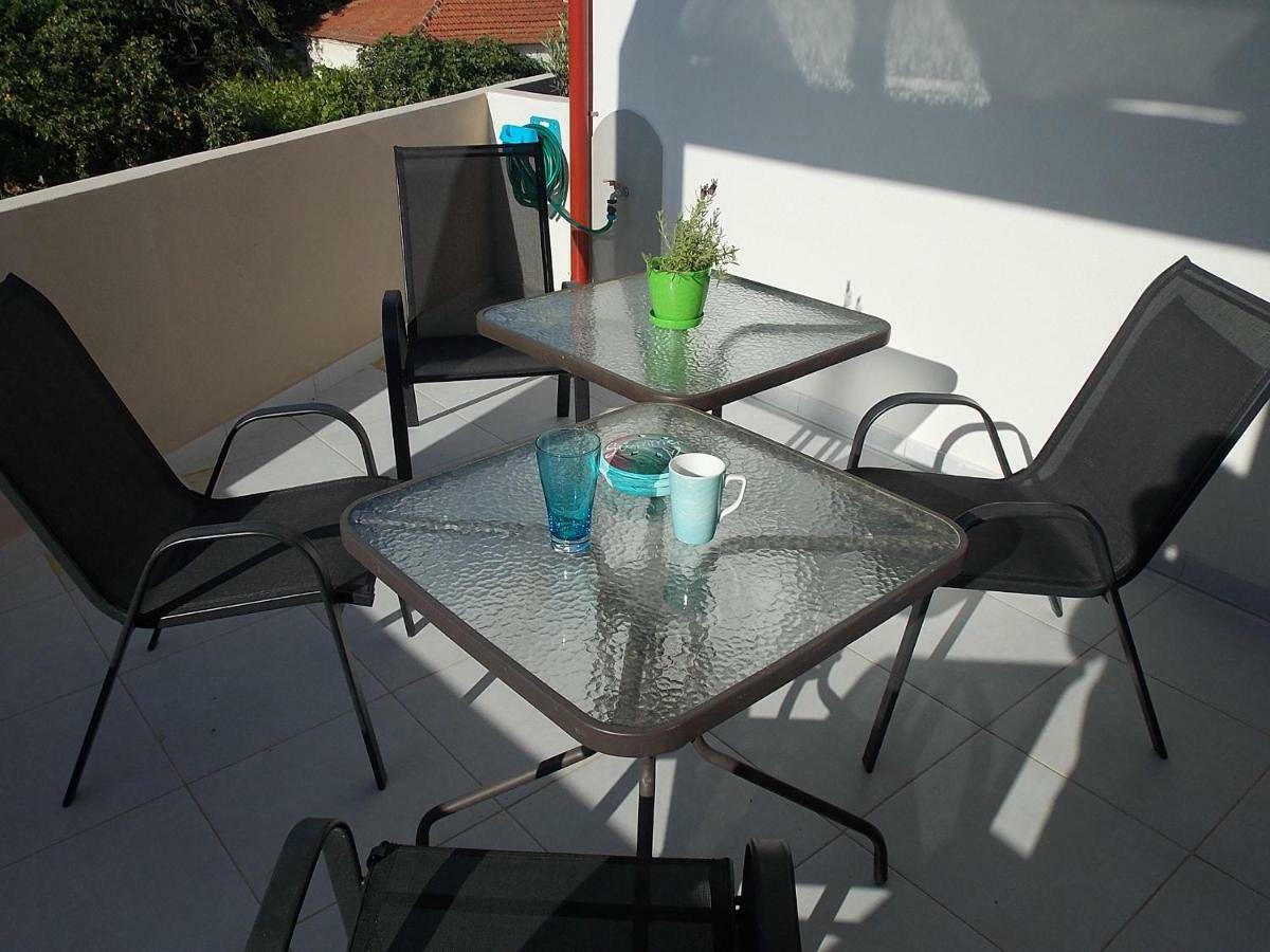 Iria'S Luxury Apartments يميناريا المظهر الخارجي الصورة